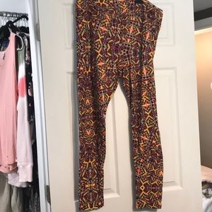 NEW Lularoe Leggings TC2